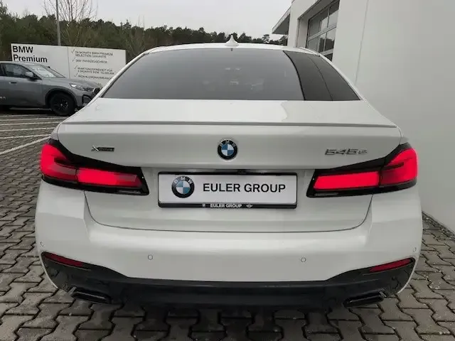 BMW 545