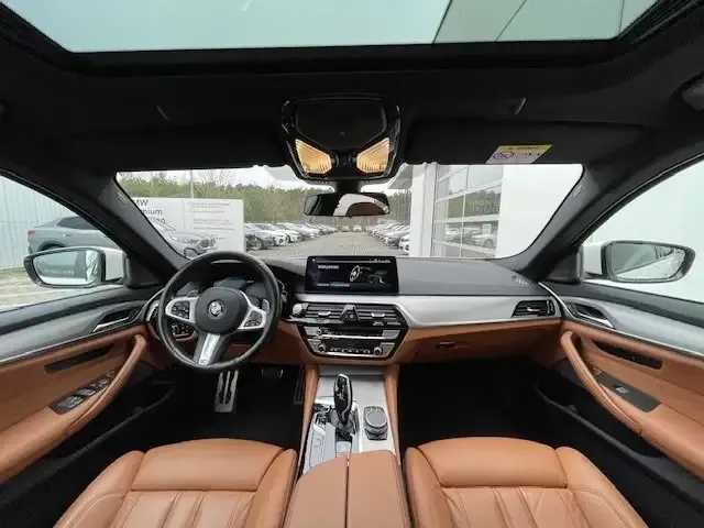 BMW 545