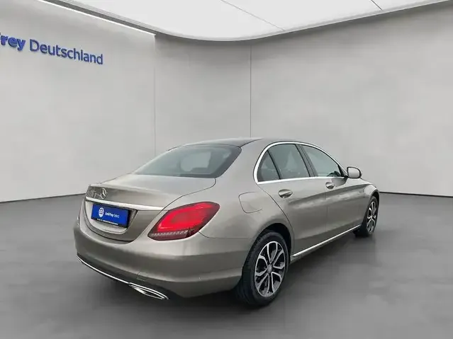 Mercedes-Benz C 400