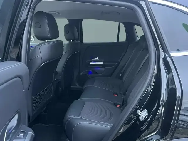 Mercedes-Benz GLA 180