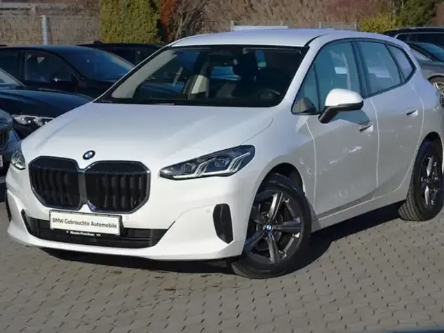 BMW 216