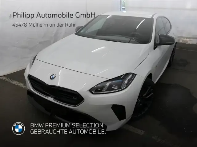 BMW 235