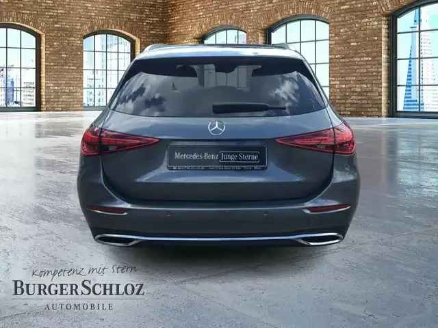 Mercedes-Benz C 220