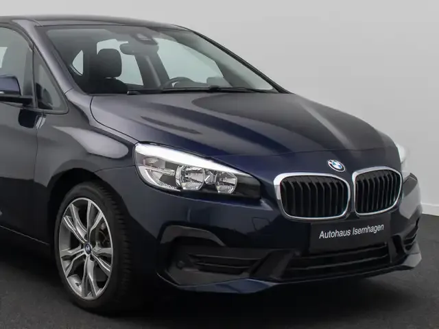 BMW 225