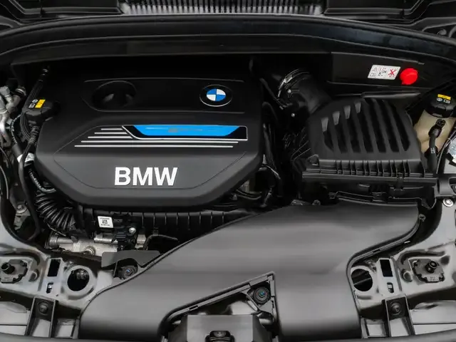 BMW 225