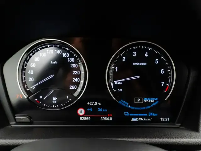 BMW 225