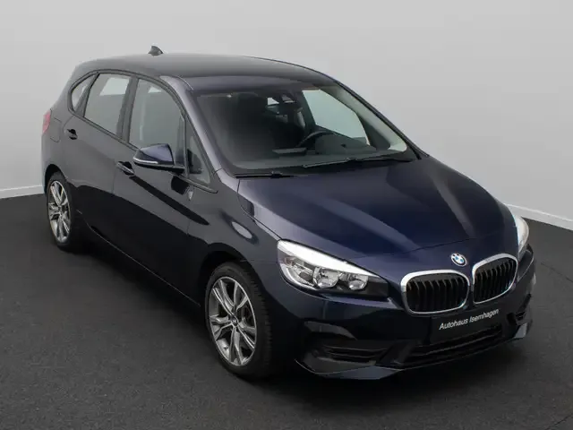 BMW 225