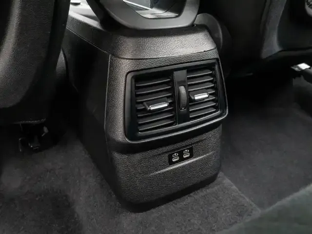 BMW 225