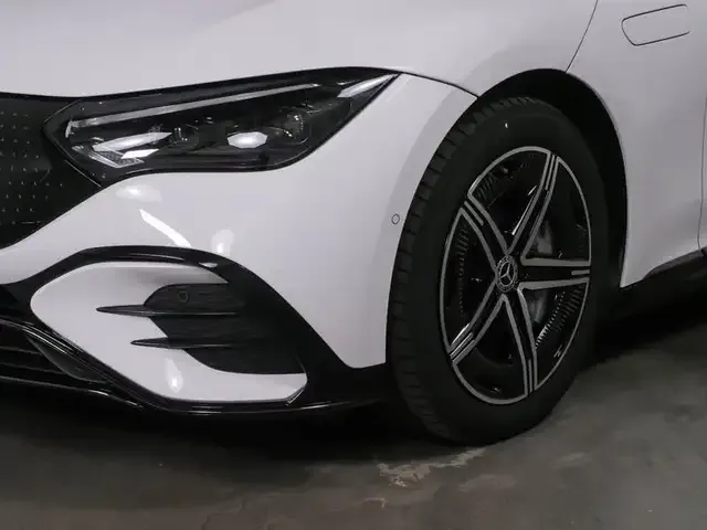 Mercedes-Benz EQE 350