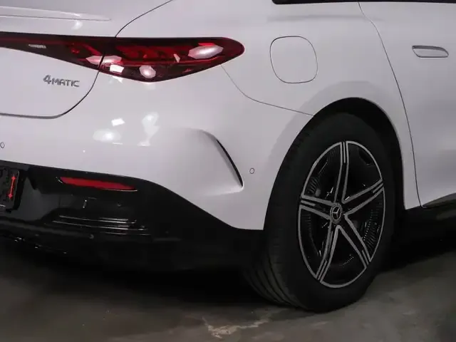 Mercedes-Benz EQE 350