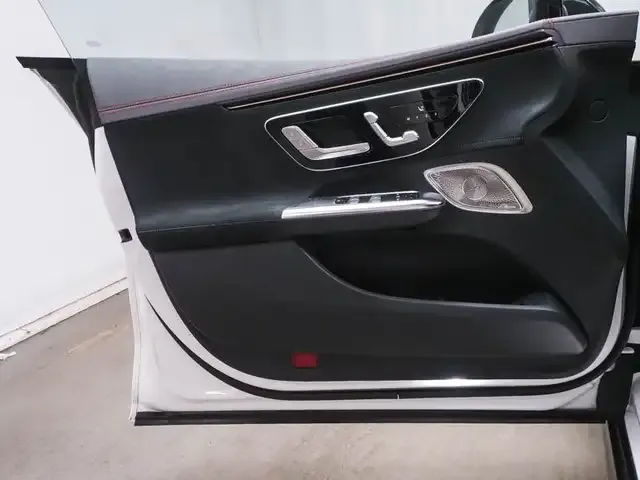 Mercedes-Benz EQE 350