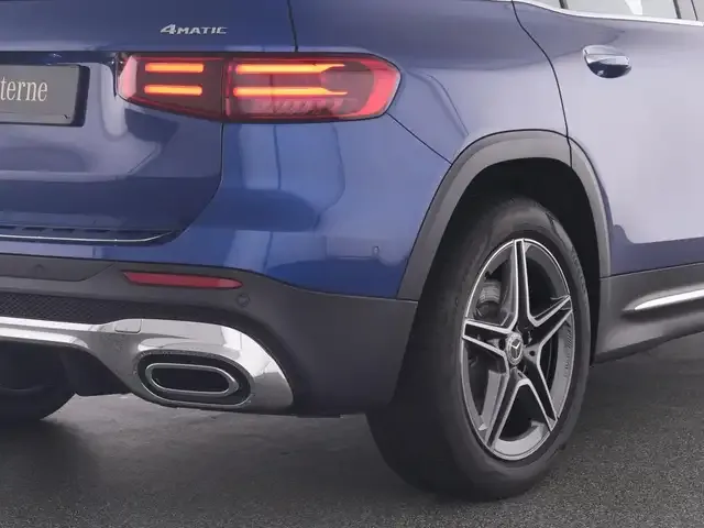 Mercedes-Benz GLB 200
