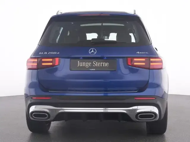 Mercedes-Benz GLB 200