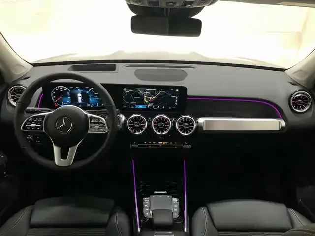 Mercedes-Benz GLB 200