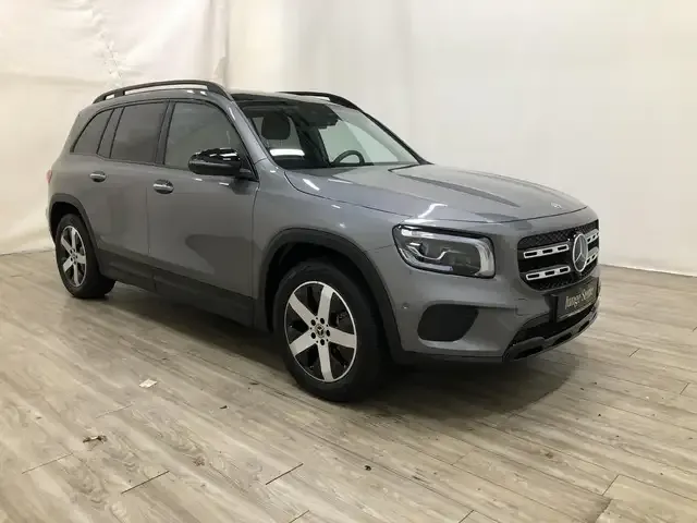 Mercedes-Benz GLB 200