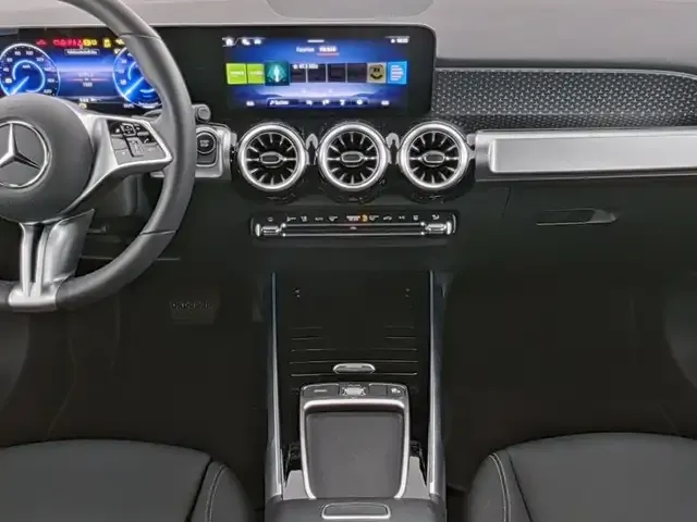 Mercedes-Benz EQB 300