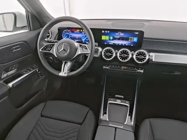 Mercedes-Benz EQB 300
