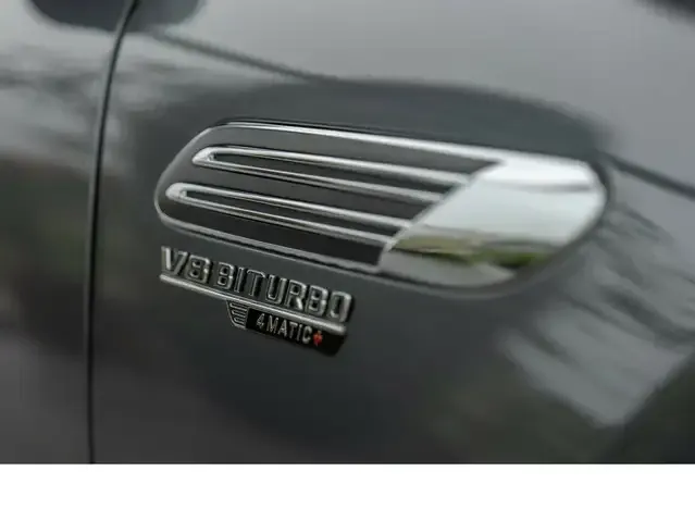 Mercedes-Benz SL 63 AMG