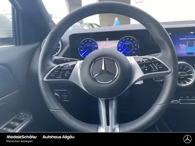 Mercedes-Benz EQA 300