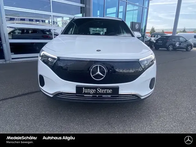 Mercedes-Benz EQA 300