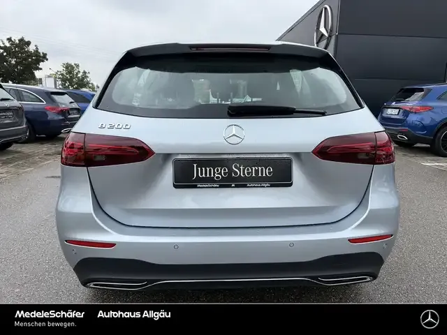 Mercedes-Benz B 200