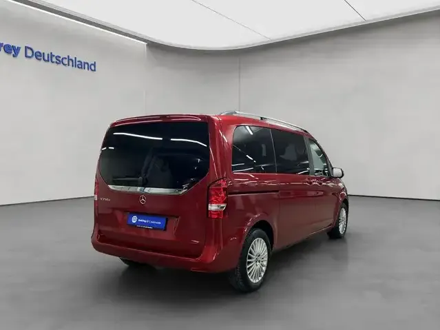 Mercedes-Benz V 250