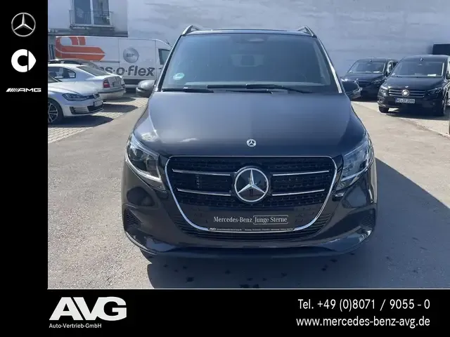 Mercedes-Benz V 250