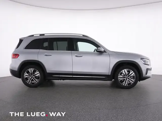Mercedes-Benz GLB 220