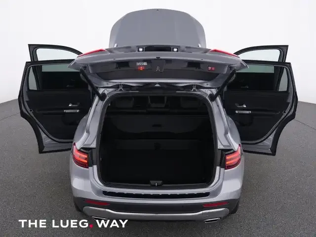 Mercedes-Benz GLB 220