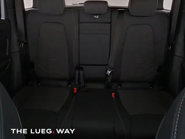Mercedes-Benz GLB 220