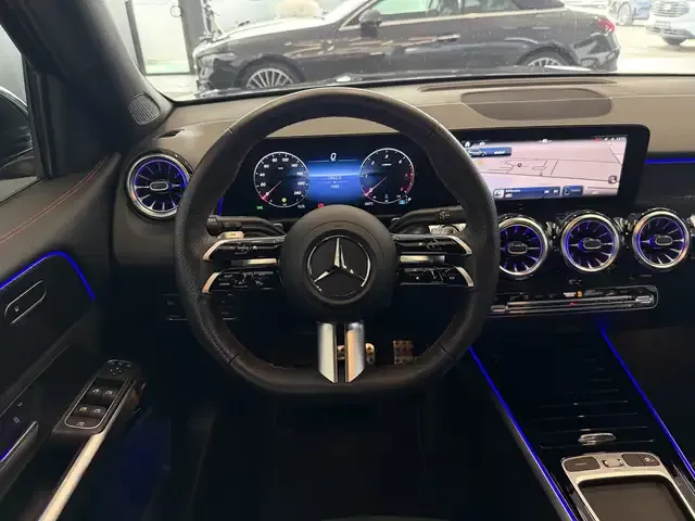 Mercedes-Benz GLB 200