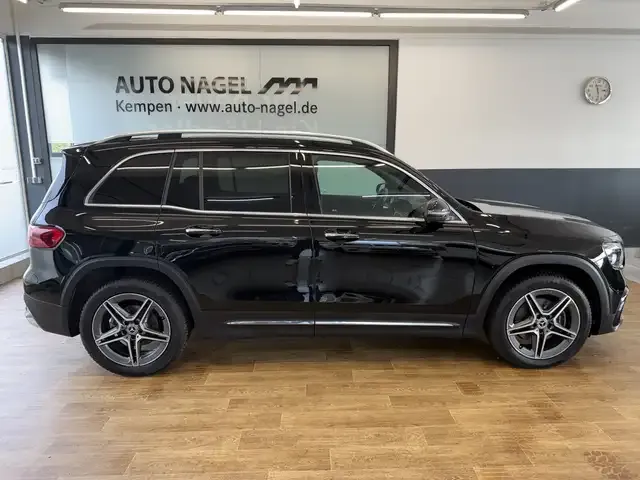 Mercedes-Benz GLB 200