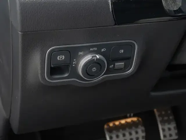 Mercedes-Benz GLA 220