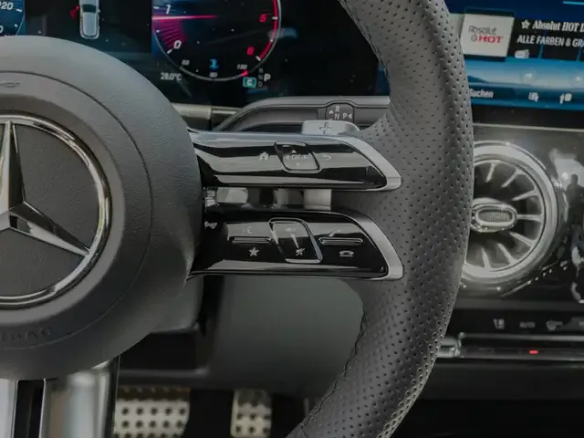 Mercedes-Benz GLA 220
