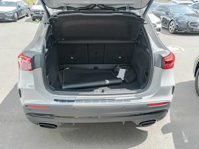 Mercedes-Benz GLA 220