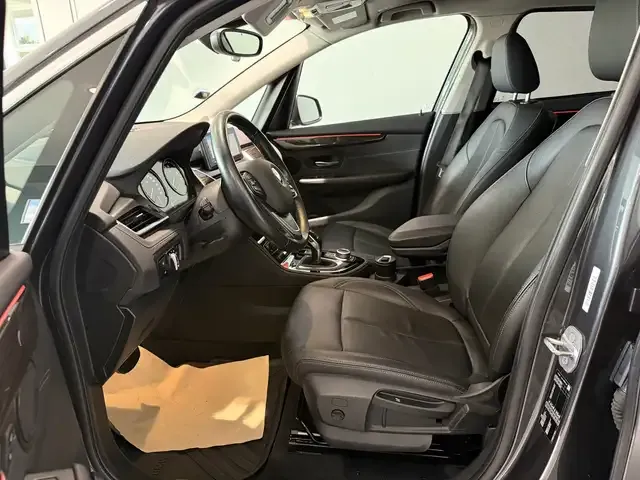 BMW 220