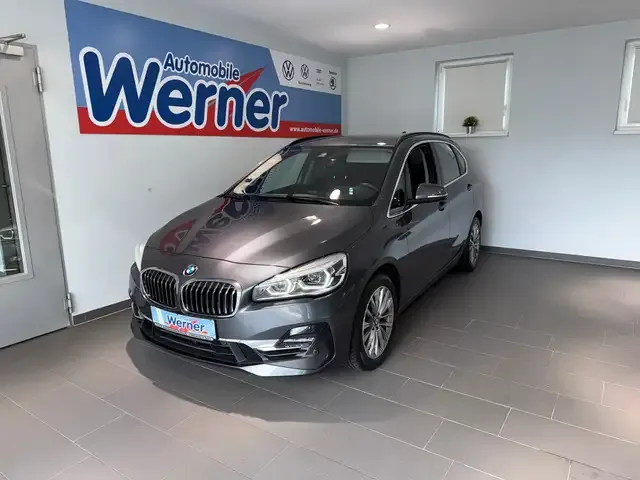 BMW 220