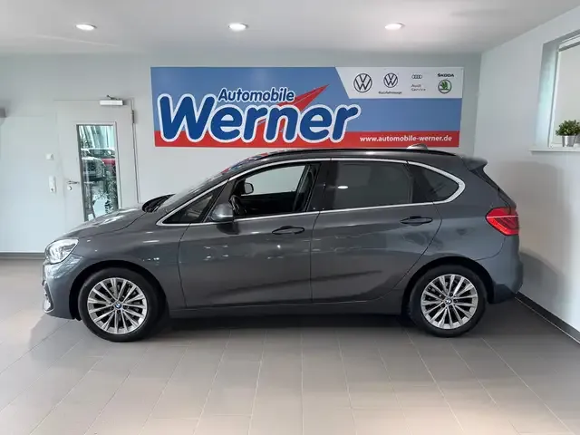 BMW 220