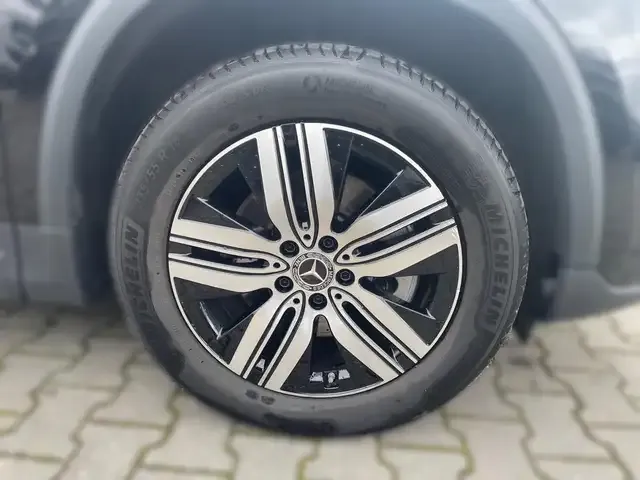 Mercedes-Benz EQA 350