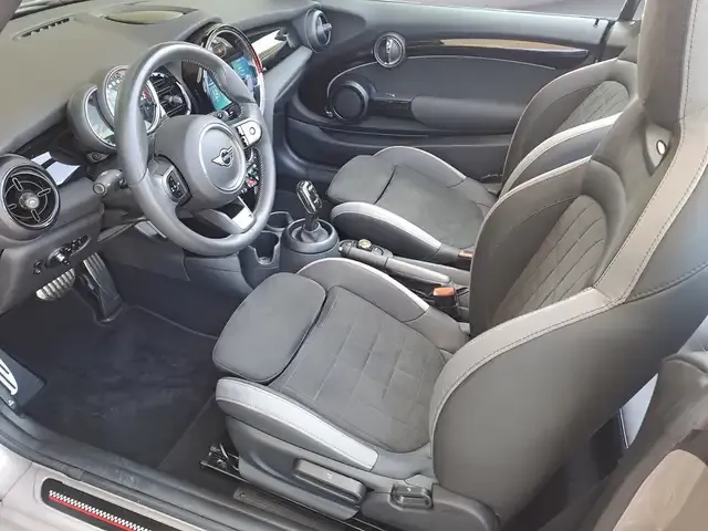MINI John Cooper Works Cabrio