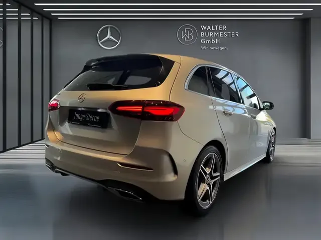 Mercedes-Benz B 200