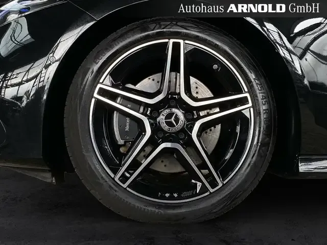 Mercedes-Benz A 220