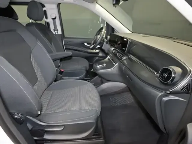 Mercedes-Benz EQV 300