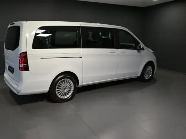 Mercedes-Benz EQV 300