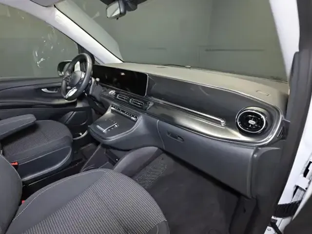 Mercedes-Benz EQV 300