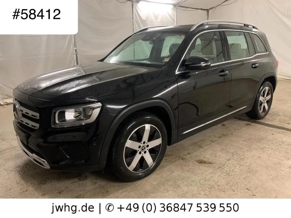 Mercedes-Benz GLB 220