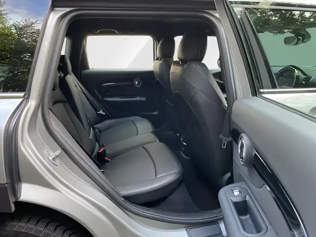 MINI Cooper Clubman