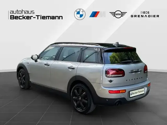 MINI Cooper Clubman