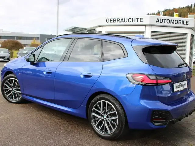 BMW 220