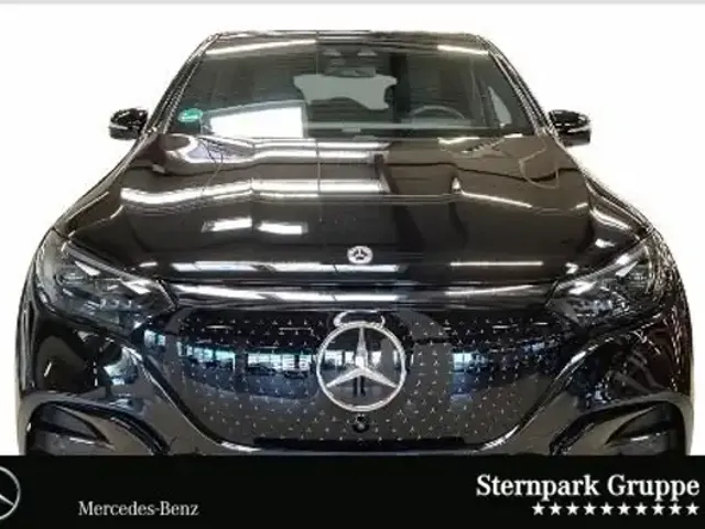 Mercedes-Benz EQE SUV